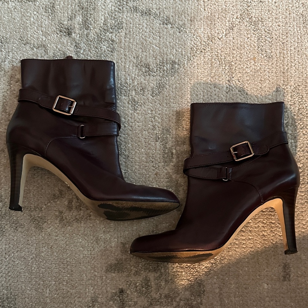 Elegant Bordeaux Leather Ankle Boots from Ann Taylor